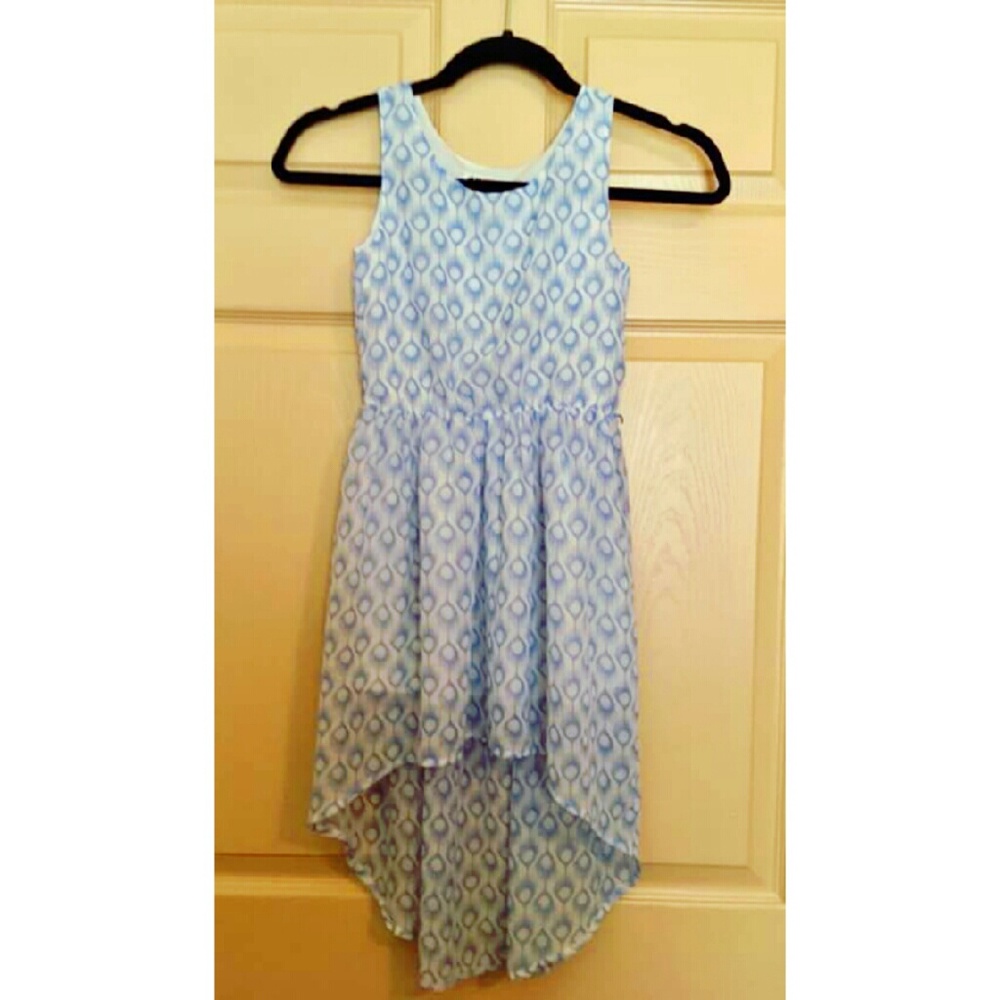 SLEEVELESS CHIFFON DRESS